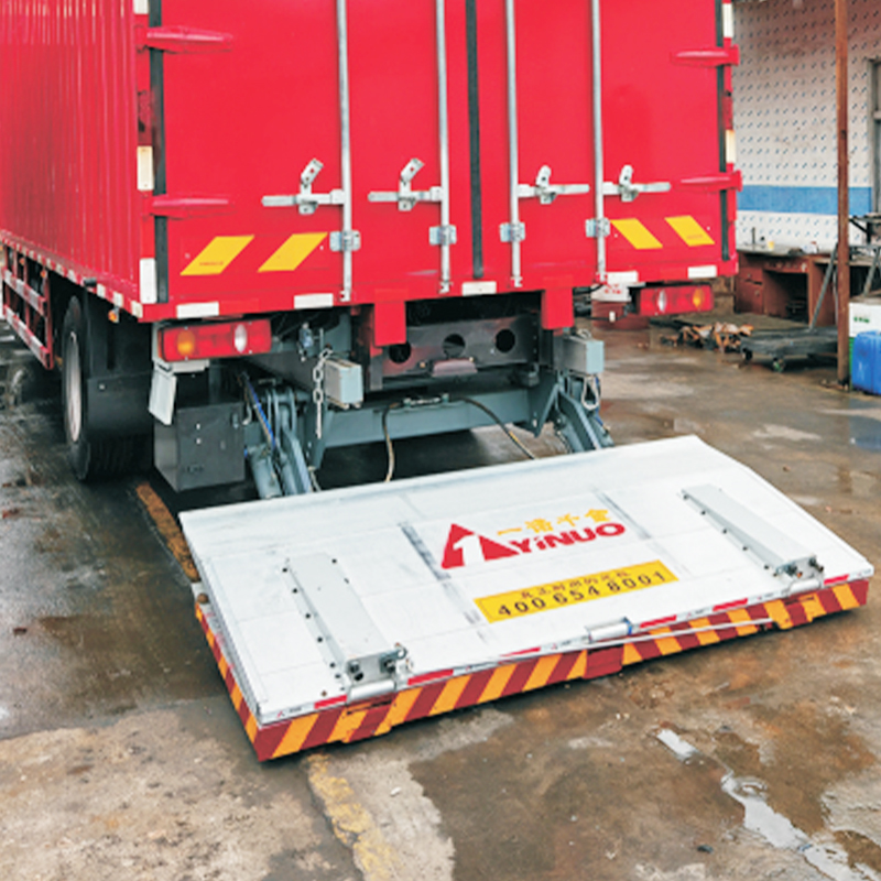 Hidden Folding Tailgate