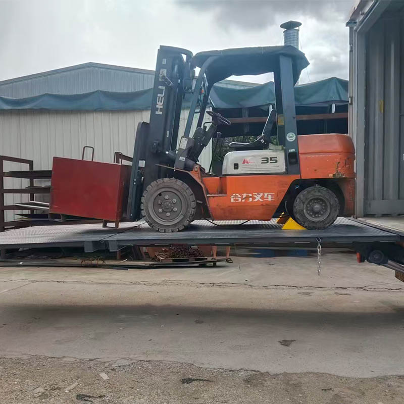 Heavy-Duty Lifting Tailgate